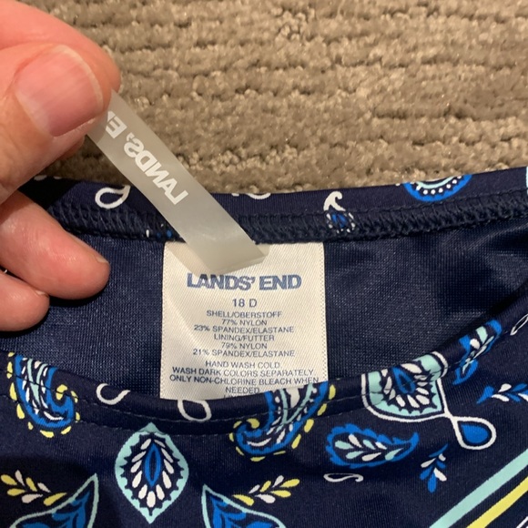 Lands' End Navy Paisley Swim Tankini Top Size 18 - Picture 5 of 7